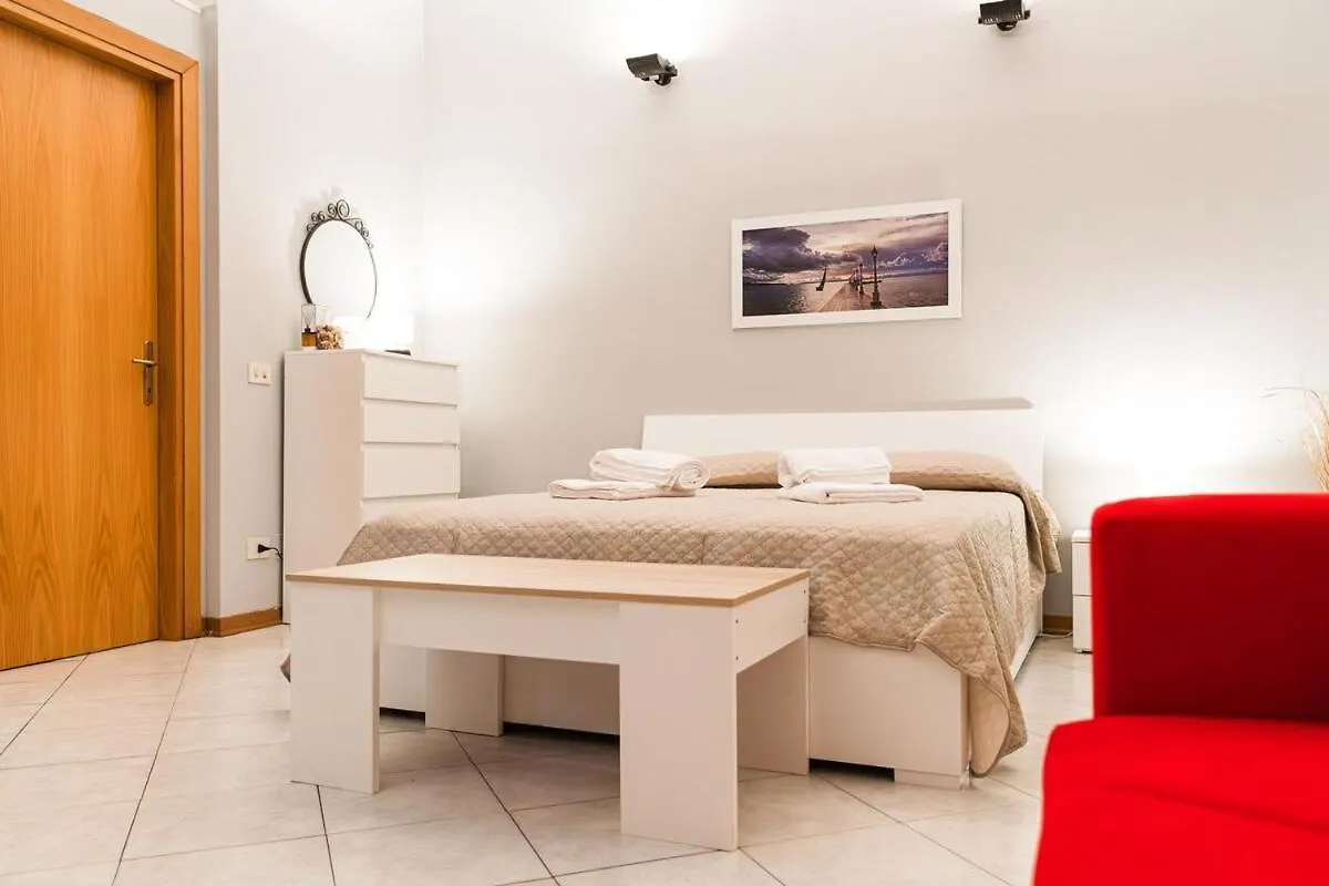 Center House - Bologna Center Apartment